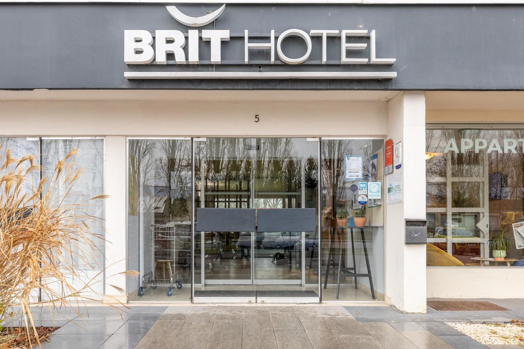 Brit Hotel Le Parc Vichy Bellerive-sur-Allier Zewnętrze zdjęcie